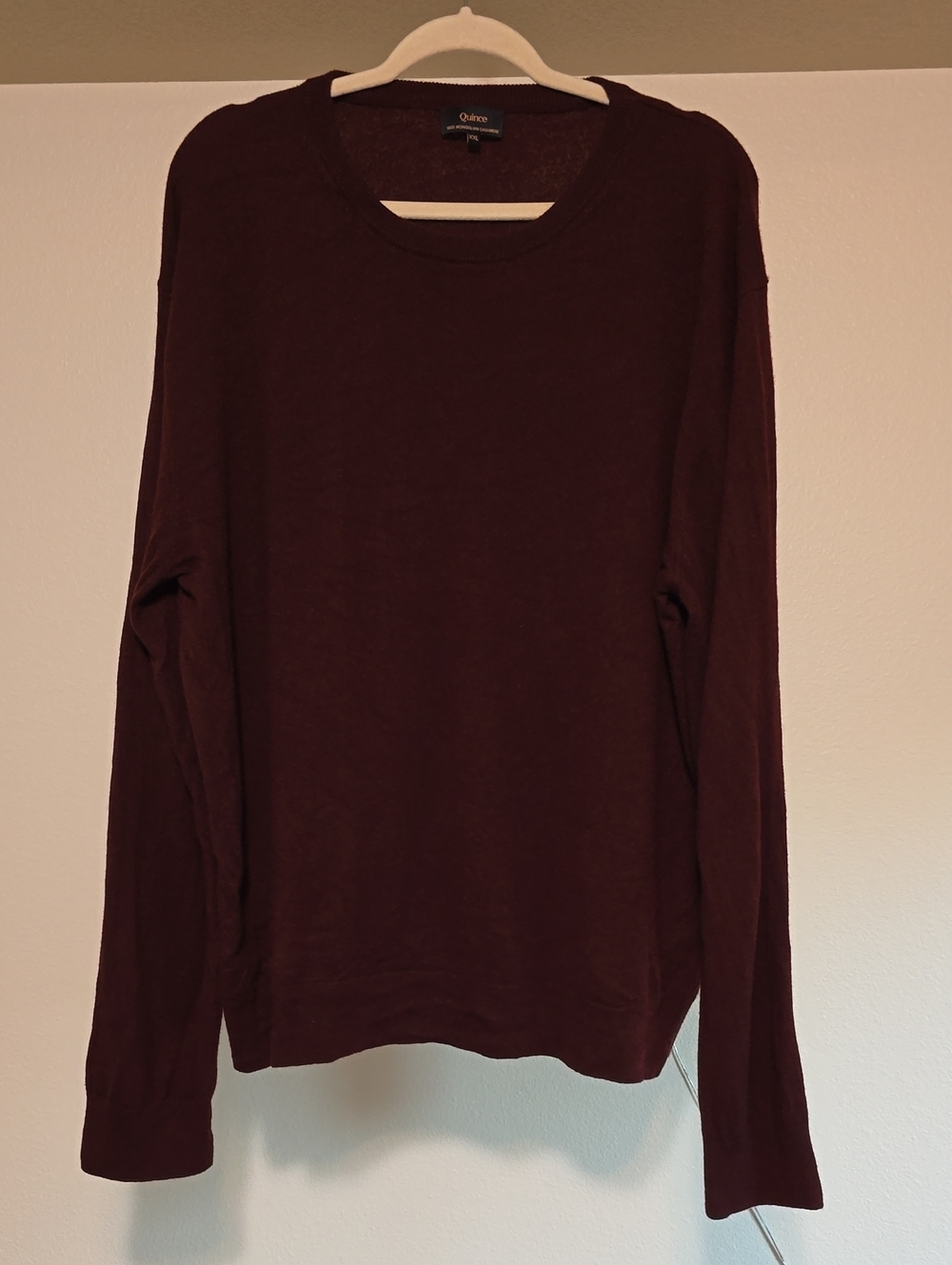 Quince Men's Crewneck Sweater in Burgundy